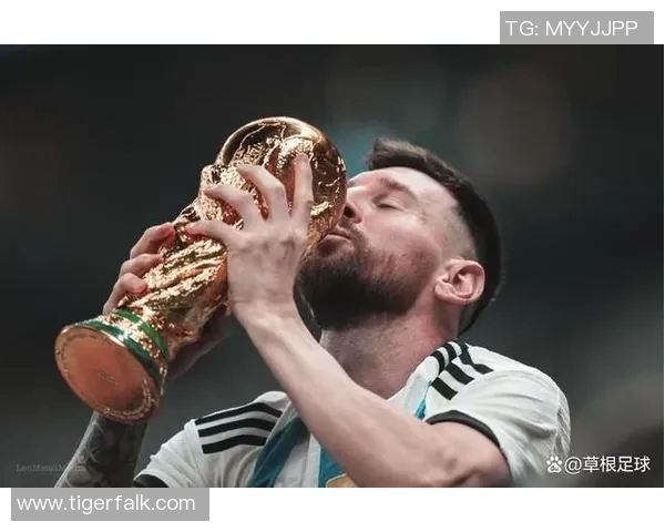 梅西带领阿根廷国家队重塑辉煌 荣膺世界杯冠军再创历史新篇章